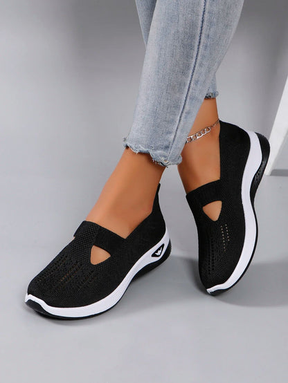 Women's Shoes 2025 Spring New Middle aged and Elderly Mom Shoes Soft soled Breathable Women's Casual ShoesSports Shoes
