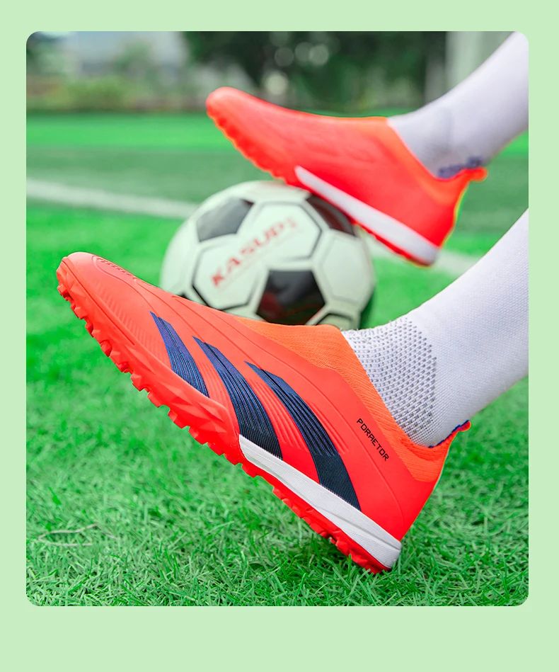 Mens High Quality Ultralight Football Shoes Society Cleats Indoor Soccer Shoes Professional Original Fast Futsal Football Boots