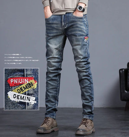 Novas Calças Jeans Masculinas Vintage Coreanas da Moda Slim com Pés Pequenos Bordados Calças Elásticas Masculinas de Sarja Streetwear
