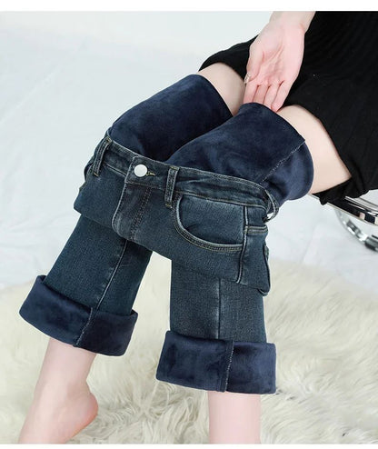 2024 Winter Fleece Women's Flare Pants Retro Slim High Waist Elastic Cotton Thick Warm Denim Pants Fashion Korean Female Clothes