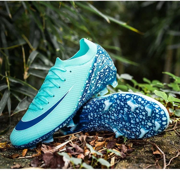 New Men Women Professional Football Boots Cleats Grass Training Match Sport Soccer Shoes FG/TF Ultra-light Non-slip Unisex