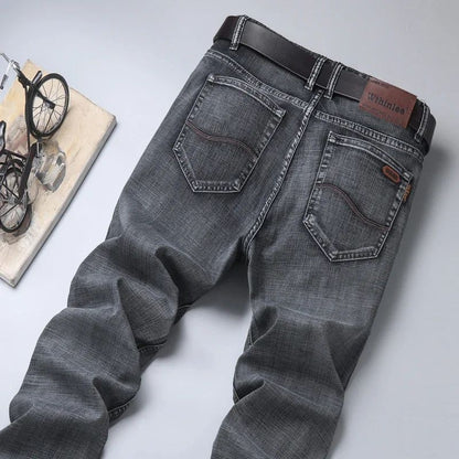 Mens High Quality Jeans Fashion Straight Denim Pants Men Classic Casual Jeans Male Plus Size Denim Trousers Ripped Jeans 28-40