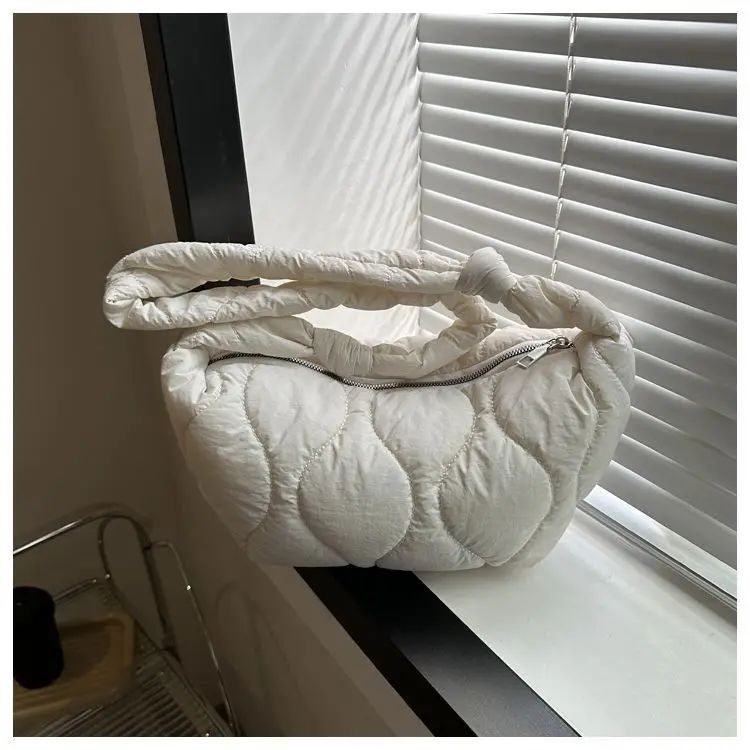 Puffer Shoulder Bag for Women Soft Down Cotton Padded Tote Handbag Purse Quilted Cross Body Bag Solid Color Bubbles Cloud Bag