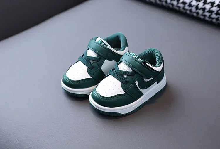 2025 New Toddler Baby Kids Fashion Design Walking Shoes Sneakers White Non-slip Casual Shoes Boys Breathable Outdoor Board Shoes