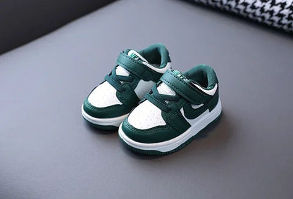 2025 New Toddler Baby Kids Fashion Design Walking Shoes Sneakers White Non-slip Casual Shoes Boys Breathable Outdoor Board Shoes