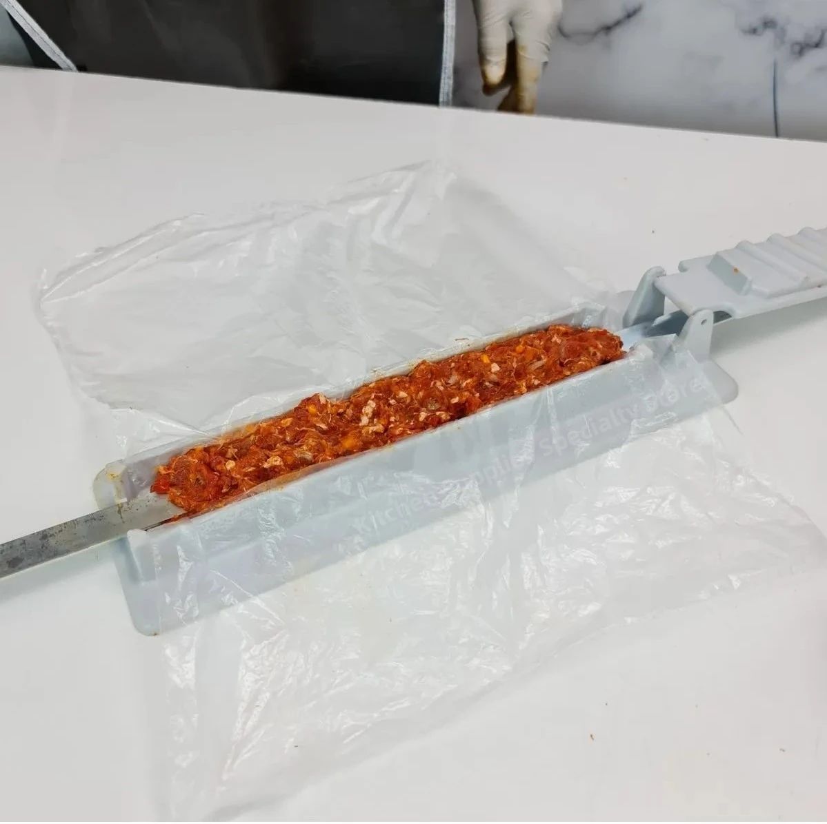 Single Row Kebab Maker Bbq Meat Skewer Machine Kebab Press Maker Reusable Plastic Bbq Skewer Maker Kebab Preparation BBQ Tool