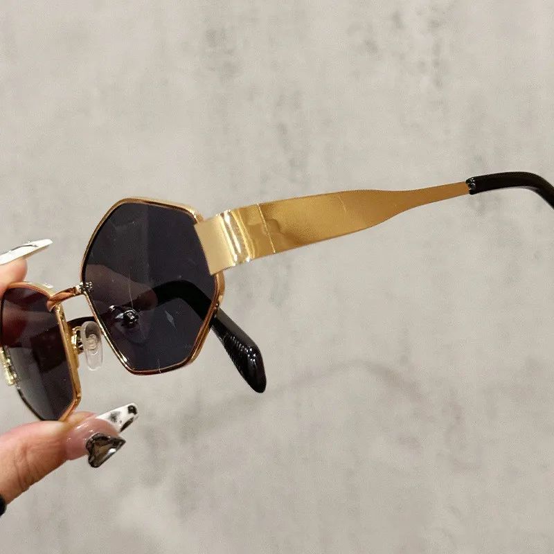 Fashion Polygonal Women Sunglasses 2025 Vintage Brand Rhombus Ladies Sun glasses Shades Unique Metal Frame Punk Eyewear Men