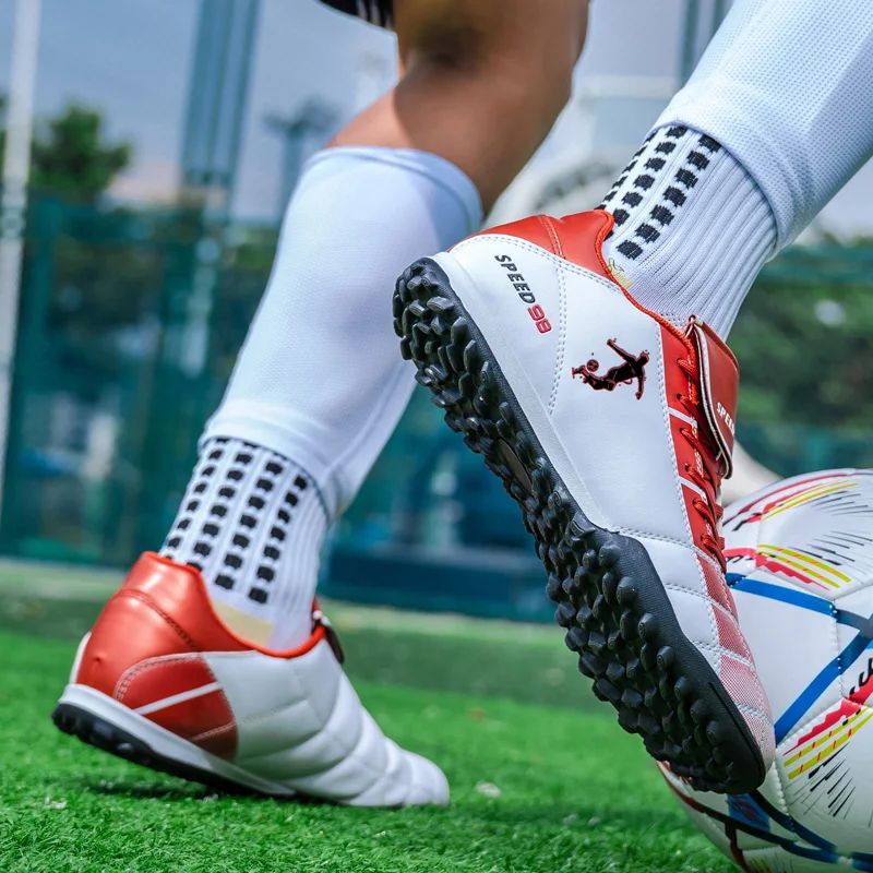 New Men Professional Football Boots Unisex Hot Sale Cleats Soccer Shoes Futsal Women Ultralight High-quality TF/FG Sneakers