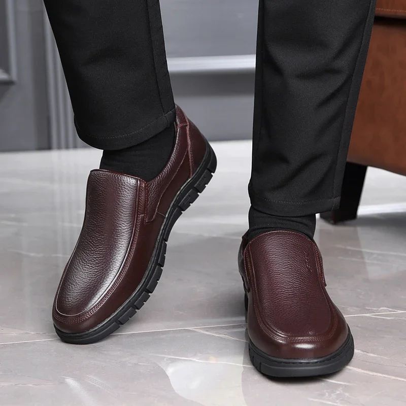 Winter Warm Men Casual Shoes Genuine Leather Breathable Man Loafers High Quality Mens Formal Dress Shoes Slip on Driving Shoes