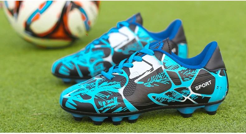 Professional Kids Soccer Shoes Men Original Football Shoes Indoor Society Cleats Football Field Boots TF/AG Fast Match Sneaker