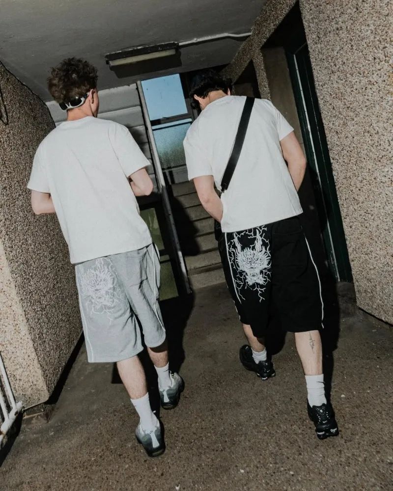 American Hip-hop Dragon Head Striped Casual Loose Shorts Men 2025 High Street Retro Punk Fashion Oversized Straight Pants Women