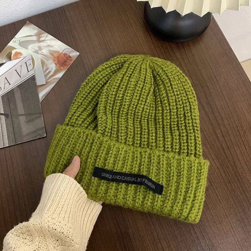 Gorro de Tricô Quentinho Feminino Outono Inverno Novo Suave Confortável com Apliques Acessórios de Moda para o Frio