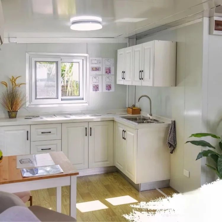 Venda Quente Lindo Design Luxuosa Villa de Madeira Fácil Montagem Casa Pré-fabricada Modular em Triângulo Cabana de Jardim