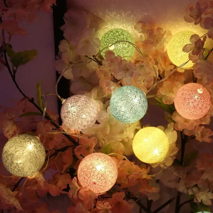 10/20LED Cotton Balls String Lights Battery Powered Fairy Garland Lighting Strings Holiday Wedding Party Decoration Birthday