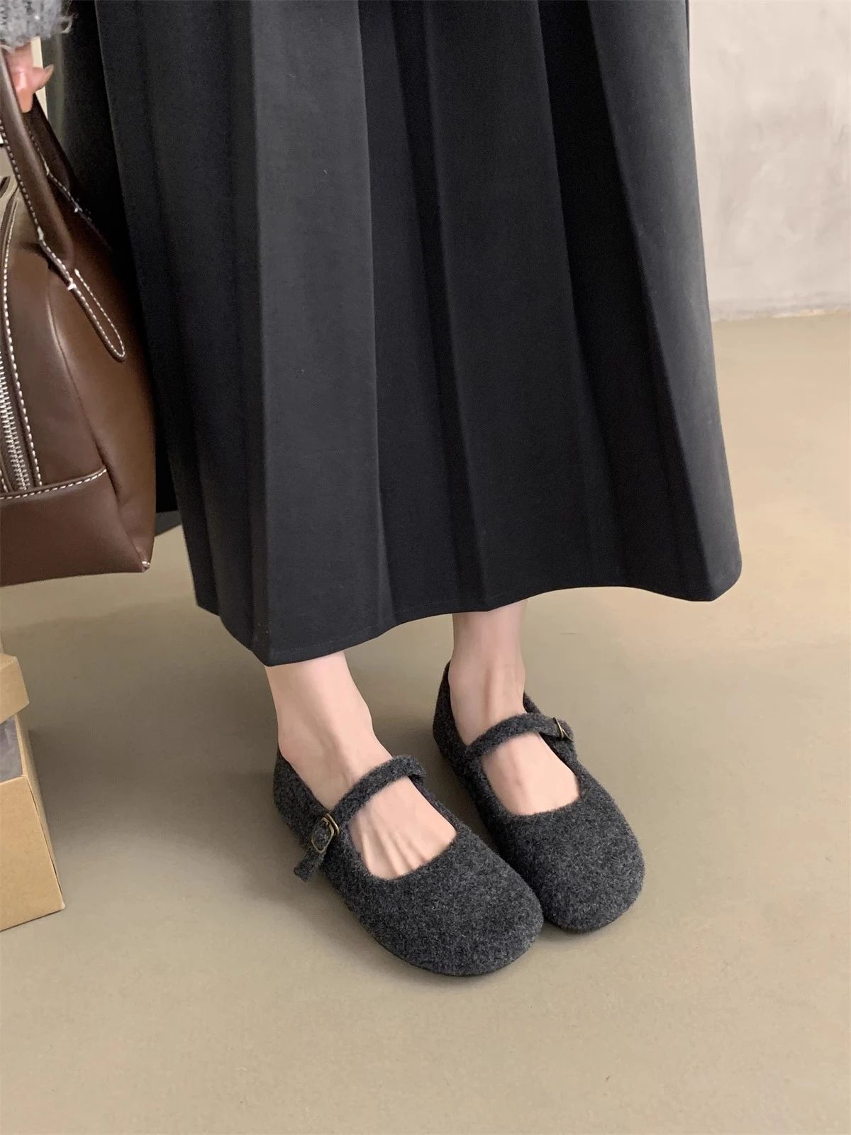 Fashion Square Toe Fleece Flet Ballet Flats Woman Winter Warm Wool Mary Jane Shoes Ladies Brand Design Elegant Plush Loafers