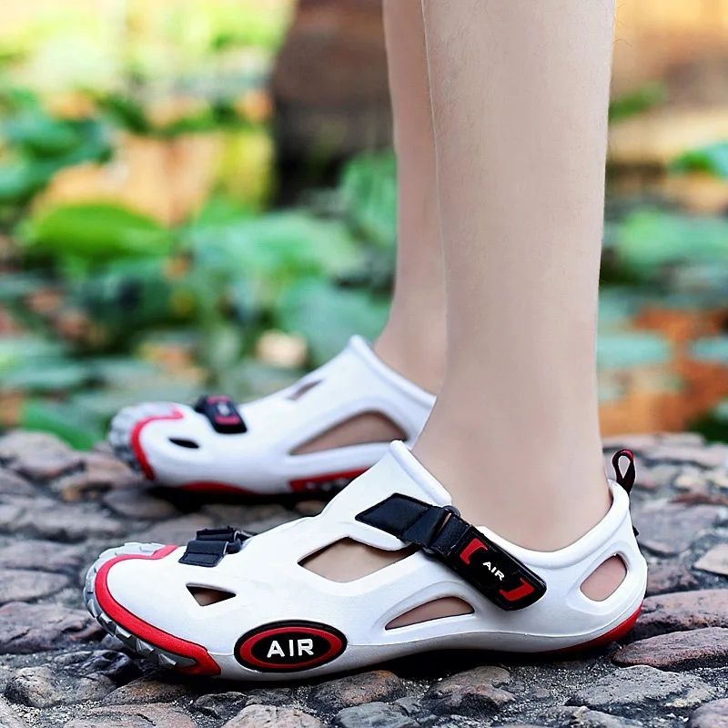 Unique 2022 Summer Couple's Beach Sandals Outdoor River Swimming Plus Size Men's Sandals Dialed Design Casual Comfort