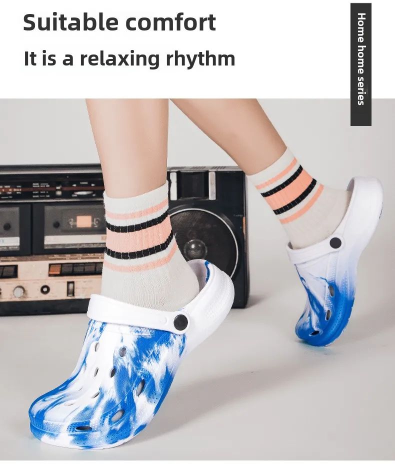 Summer Couple Clog Shoes Fashion Sandals Waterproof Slippers Men Shoes Outdoor Soft Sole Shoes Clogs EVA Beach Home Slipper