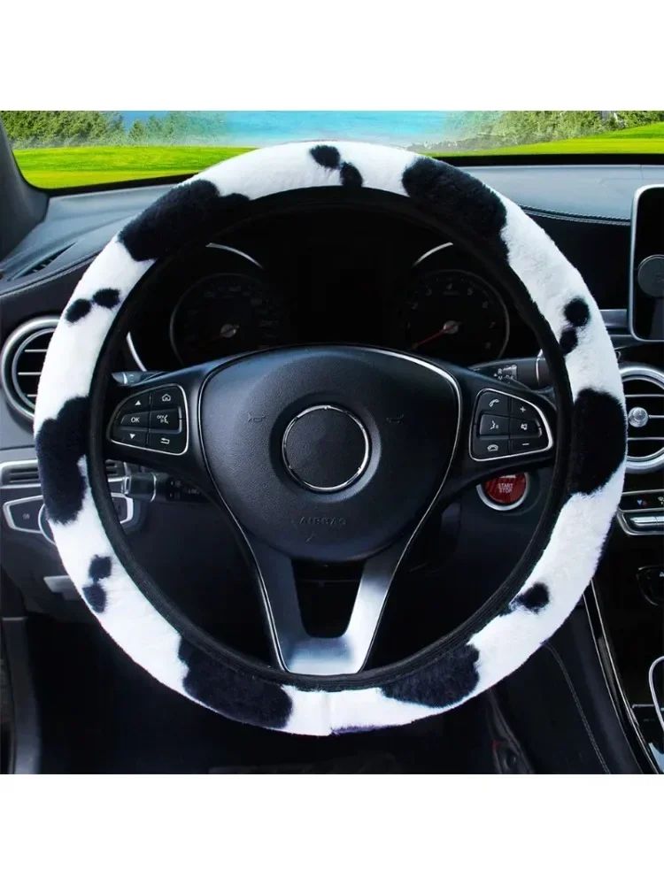 Atualize em 60 Segundos. Capa para Volante Stretch Fit - Estilo Fibra de Carbono, Resistente ao Suor e Fácil de Instalar.