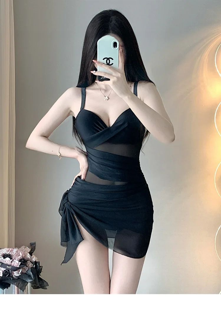 Sexy One-Piece Swimsuit Women Summer Hot Spring Conservative Personality Retro Cover-Up Slimming Solid Color Beach Gathered Swim