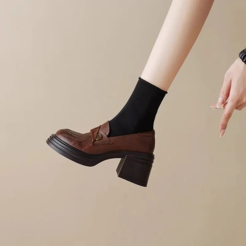 Sapatos Femininos Mary Jane Retrô da Moda Primavera Outono Sapatos Casuais Versáteis Femininos Salto Alto Lolita Sapatos de Couro