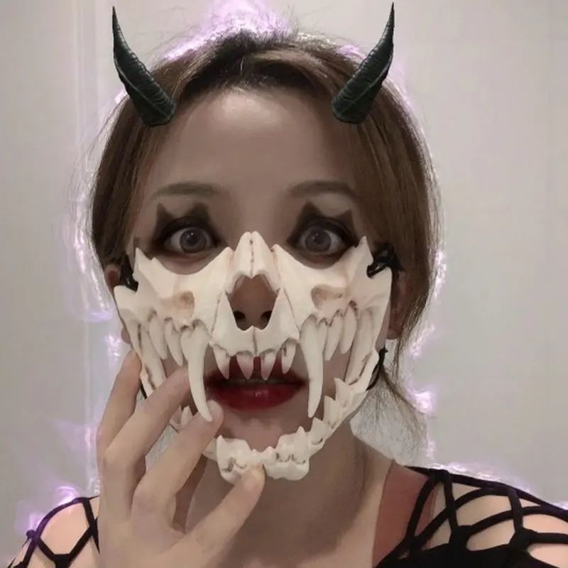 Skull Party Mask Demon Werewolf Tigers Skull Half Face Cover Mask Halloween Dance Prom Cosplay Costume Mask Prop