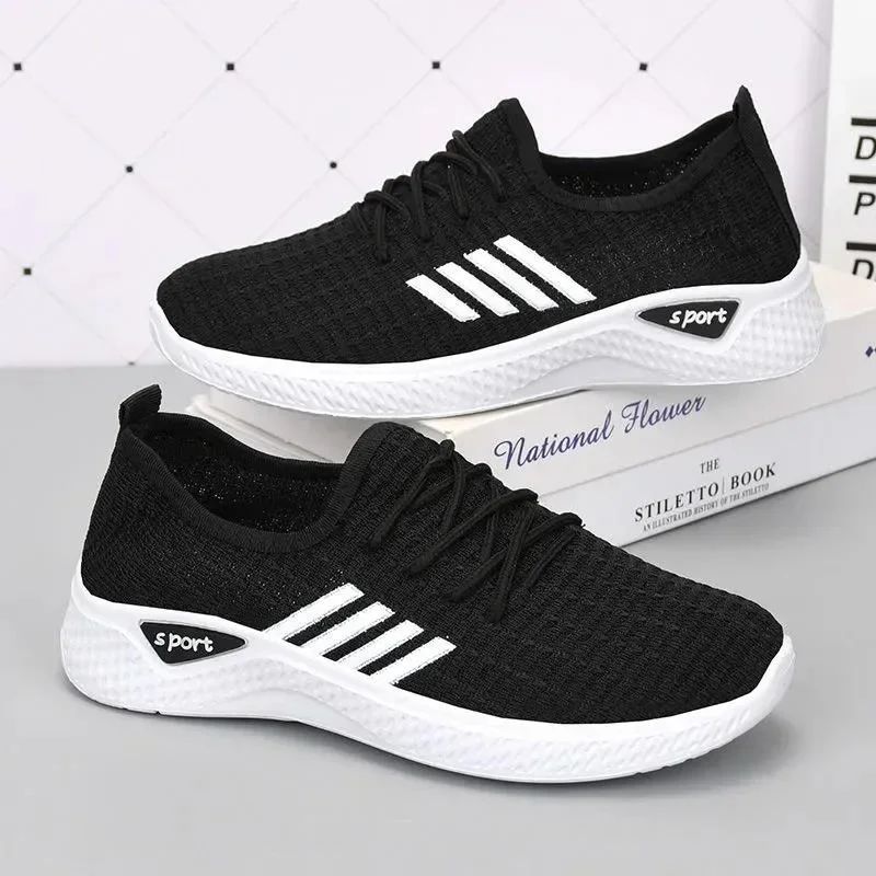 Old Beijing Cloth Shoes Women's 2025 Korean Edition Casual Sports Shoes Breathable, Lightweight, Soft soled Running Shoes