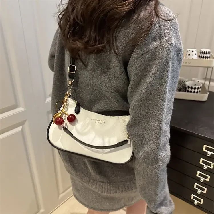 Cherry Pedant Shoulder Underarm Bag Women's Fashion Handbags Causal Hobos Purses Ladies Hand Bags Pu Leather for Work Travel