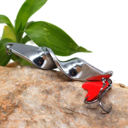 1PC Trolling Spinning Espiral Long Cast Colheres Isca de Pesca Girador 7g10g14g21g28g Parafuso Rotação Jigbait de Metal Lantejoulas de Coração Vermelho