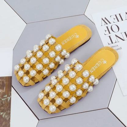 Women Fashion Casual Pearl Beaded Flat Studded  Mules Solid Color Pearl Sandals Casual Flat-heel Non-slip Flip Flops Lightweight