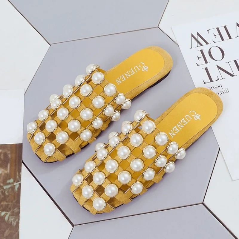 Women Fashion Casual Pearl Beaded Flat Studded  Mules Solid Color Pearl Sandals Casual Flat-heel Non-slip Flip Flops Lightweight