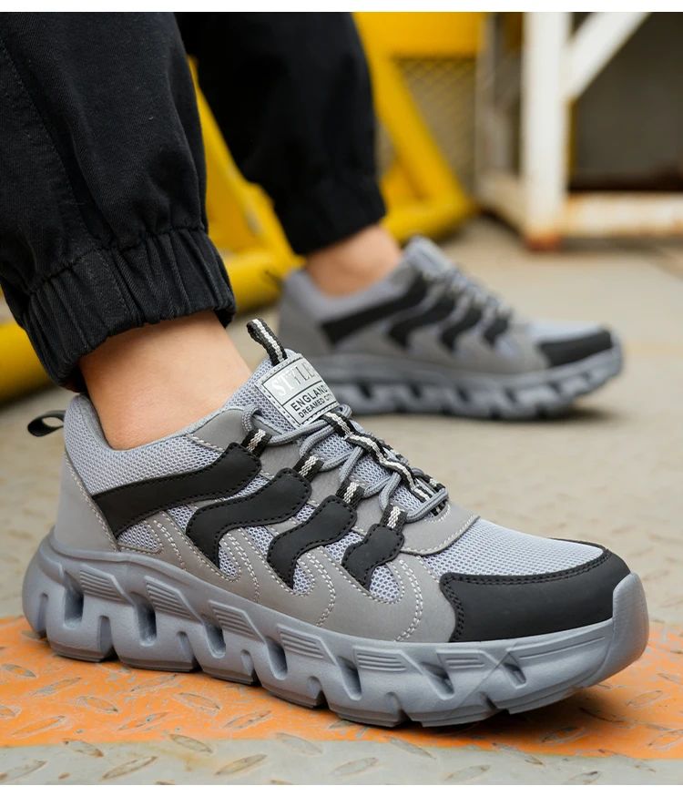 Light work shoes for men with iron professional man safety shoes non-slip work boots men steel nose safety sneakers man 46