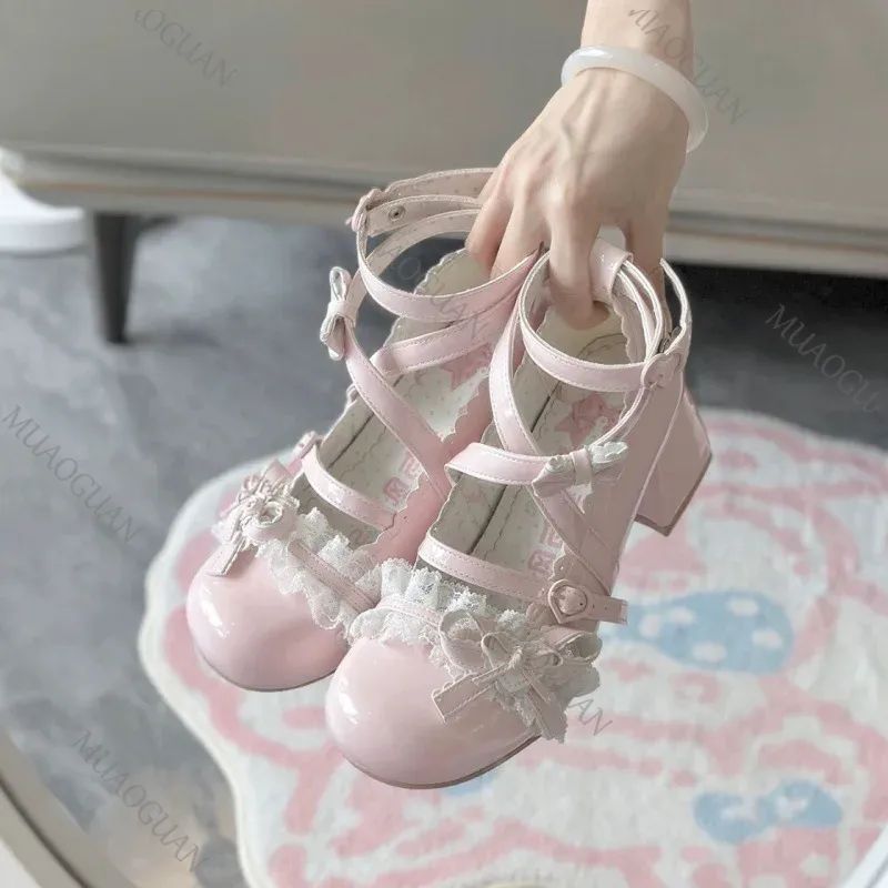 Sapatos de salto alto Lolita vermelhos, sapatos de salto grosso de renda para primavera e outono, sapatos de couro envernizado Mary Jane para mulheres