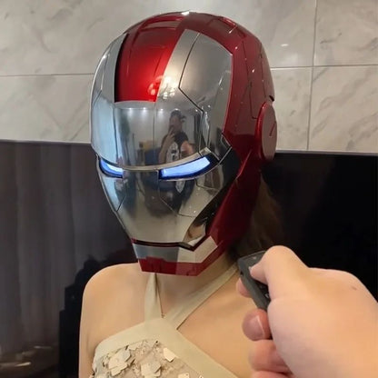 Novo capacete de Homem de Ferro AutoKing 1:1 Mk5 Cosplay Controle de Voz Olhos com Luz Modelo Brinquedos para Adultos Presente de Natal Elétrico Vestível