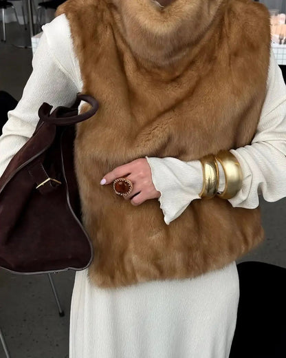 Women Solid Faux Fur Vest Crop Top Fashion Turtleneck Fluffy Short Tank Tops 2025 Winter Lady Elegant Sleeveless Jacket Coat