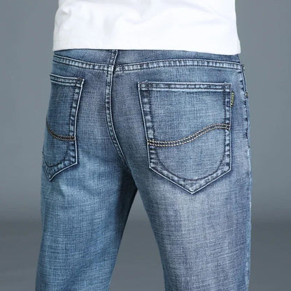 Mens High Quality Jeans Fashion Straight Denim Pants Men Classic Casual Jeans Male Plus Size Denim Trousers Ripped Jeans 28-40