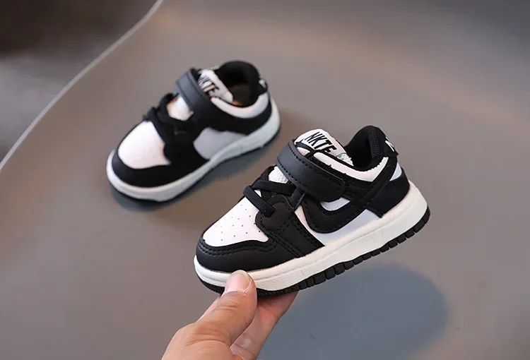 2025 New Toddler Baby Kids Fashion Design Walking Shoes Sneakers White Non-slip Casual Shoes Boys Breathable Outdoor Board Shoes