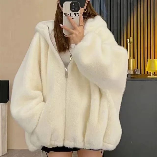 Winter New Short Fur Lined Leather Jacket Women's Hat Integrated Eco-friendly Lamb Fur Vest Women's Regular Style Coat