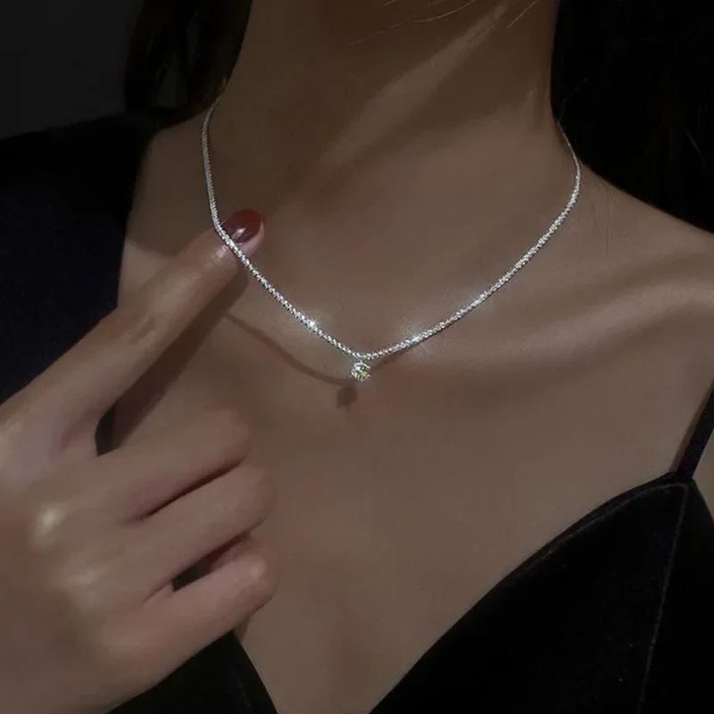 Colar Feminino com Pingente de Gota D'água com Borla em Aço Inoxidável Banhado a Ouro, Estilo Europeu e Americano, Corrente na Clavícula, Joia para Festa