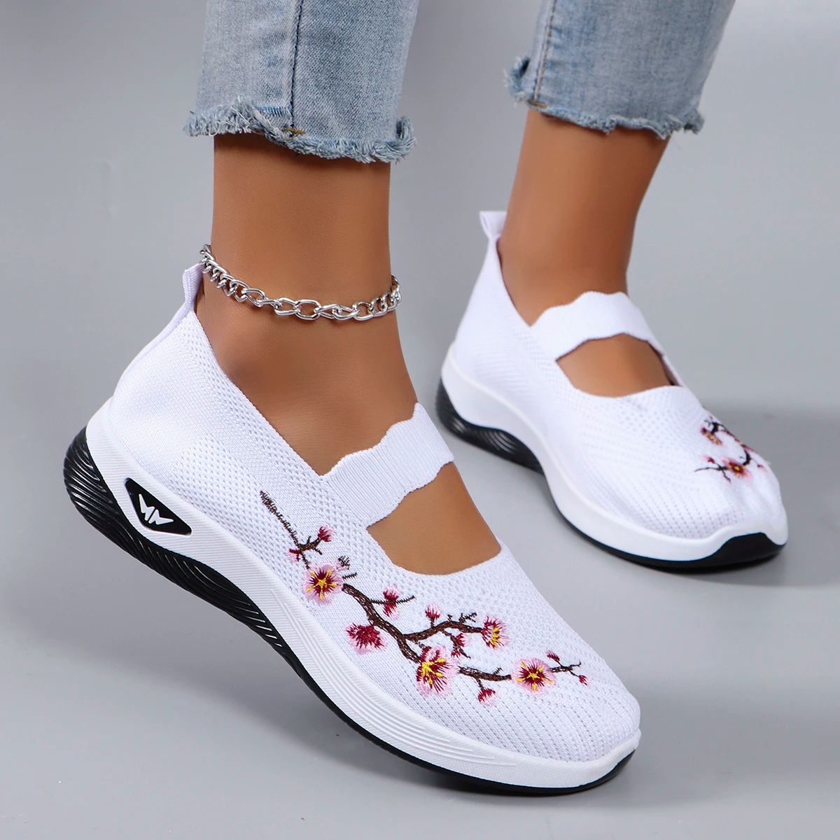 Women's Summer Casual Sneakers - Breathable Mesh Flats for All-Day Comfort