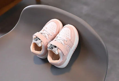 2025 New Toddler Baby Kids Fashion Design Walking Shoes Sneakers White Non-slip Casual Shoes Boys Breathable Outdoor Board Shoes