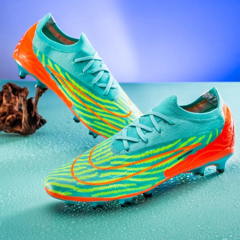Men's Soccer Shoes FG Anti-Slip Professional Training Shoes New Football Boots Outdoor Cleats Sports Shoes