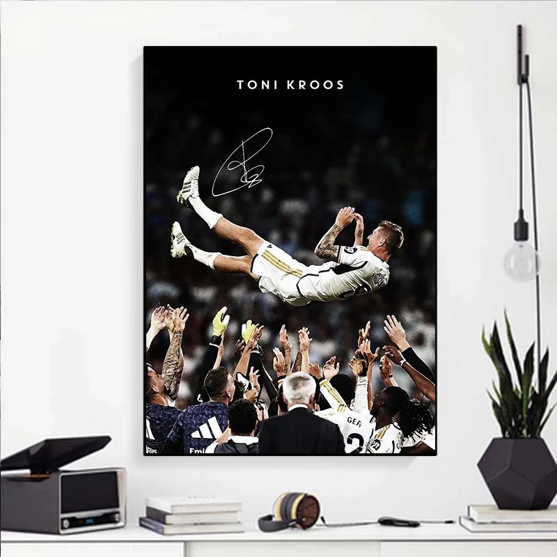 Modern Soccer Sport Player Portrait Poster Print Football Play Picture Canvas Painting Wall Art for Living Room Home Decor Mural
