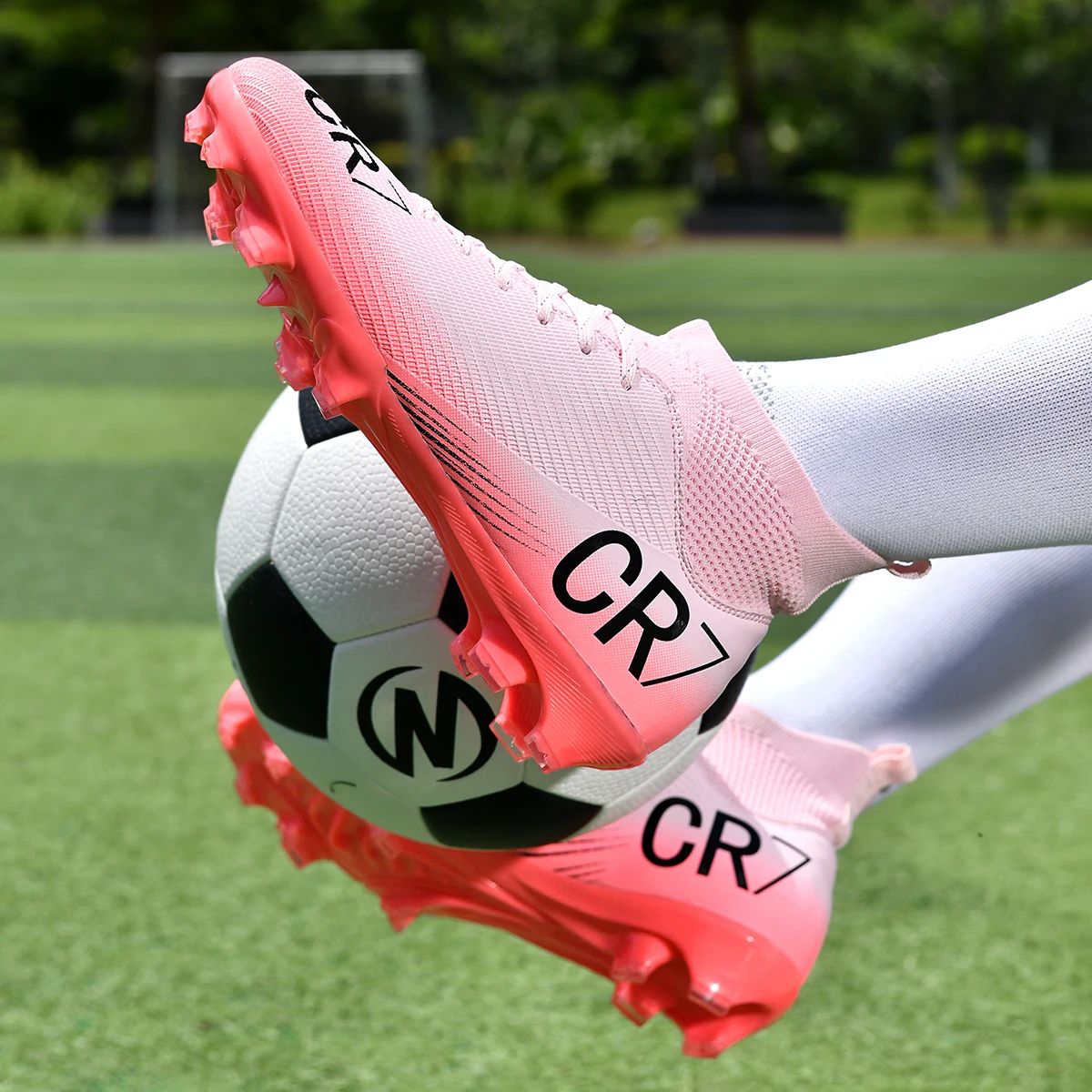 Soccer Shoes Society Cleats Men Sneaker Professional Football Shoes Top Quality Professional Football Field Boots Fast Training