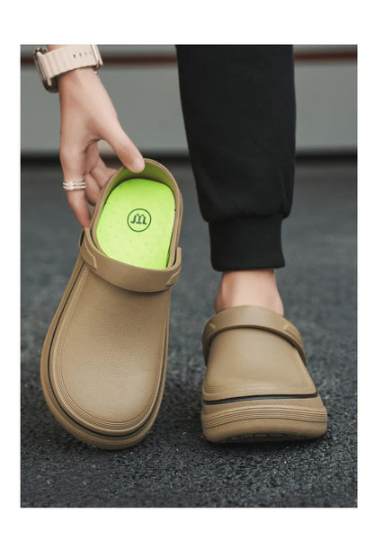 A Pair of Men's Casual Shoes, Waterproof and Oil-Proof, Low-Top Non-Slip Chef Shoes, Wear-Resistant and Non-Slip Men's Shoes