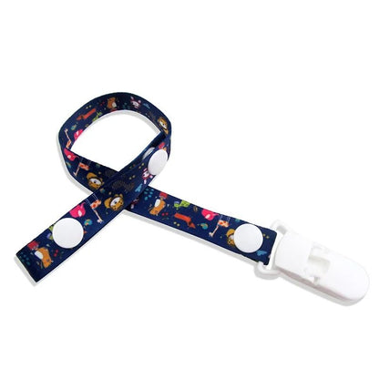1pc Portable Pacifier Clip: Lightweight material, easy-to-use clip, ideal choice for outings with baby