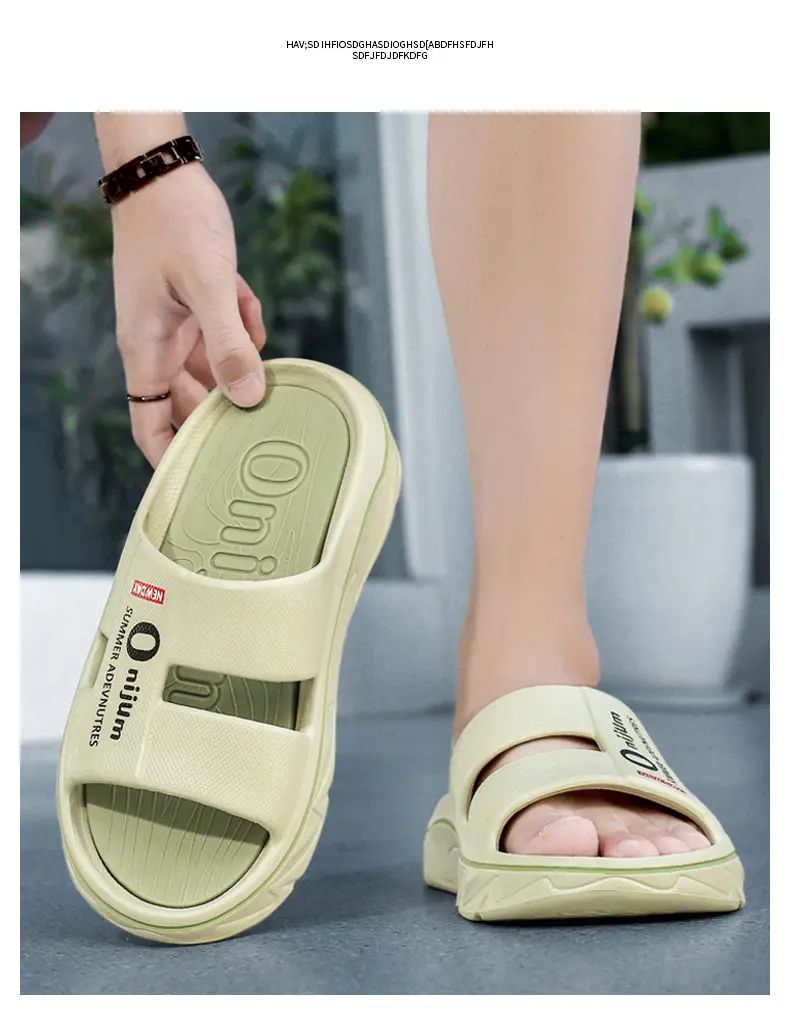 New Summer Men Massage Slippers Sides Indoor Outdoor Sandals Soft Sole Slides Male Flip-flops Men's Sandals Beach Casual Shoes