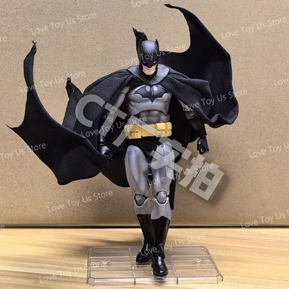 Em estoque Brinquedos CT Batman Hush Versão Preta Mafex 126 Boneco de Ação do Batman DC Anime Estatueta Estátua Modelo Presentes Personalizados Brinquedos Infantis