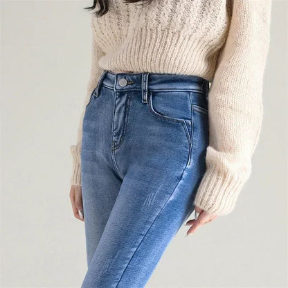 Winter Lady Thermal Plush Jeans Snow Warm Stretch Jeans Hot Sale High Waist Fleece Pants Female Straight Leg Denim Trousers