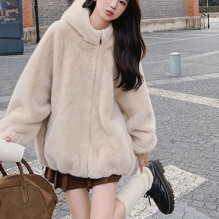 Winter New Short Fur Lined Leather Jacket Women's Hat Integrated Eco-friendly Lamb Fur Vest Women's Regular Style Coat