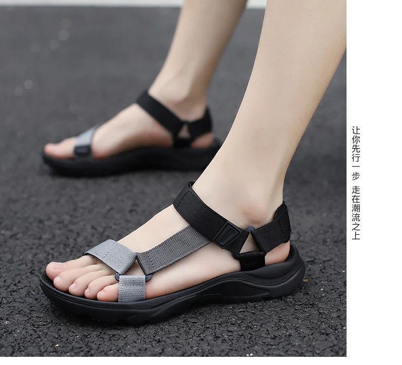 Men Sandals Non-slip Summer Flip Flops High Quality Outdoor Beach Slippers Casual Shoes Cheap Men's shoes Water Shoes 9072